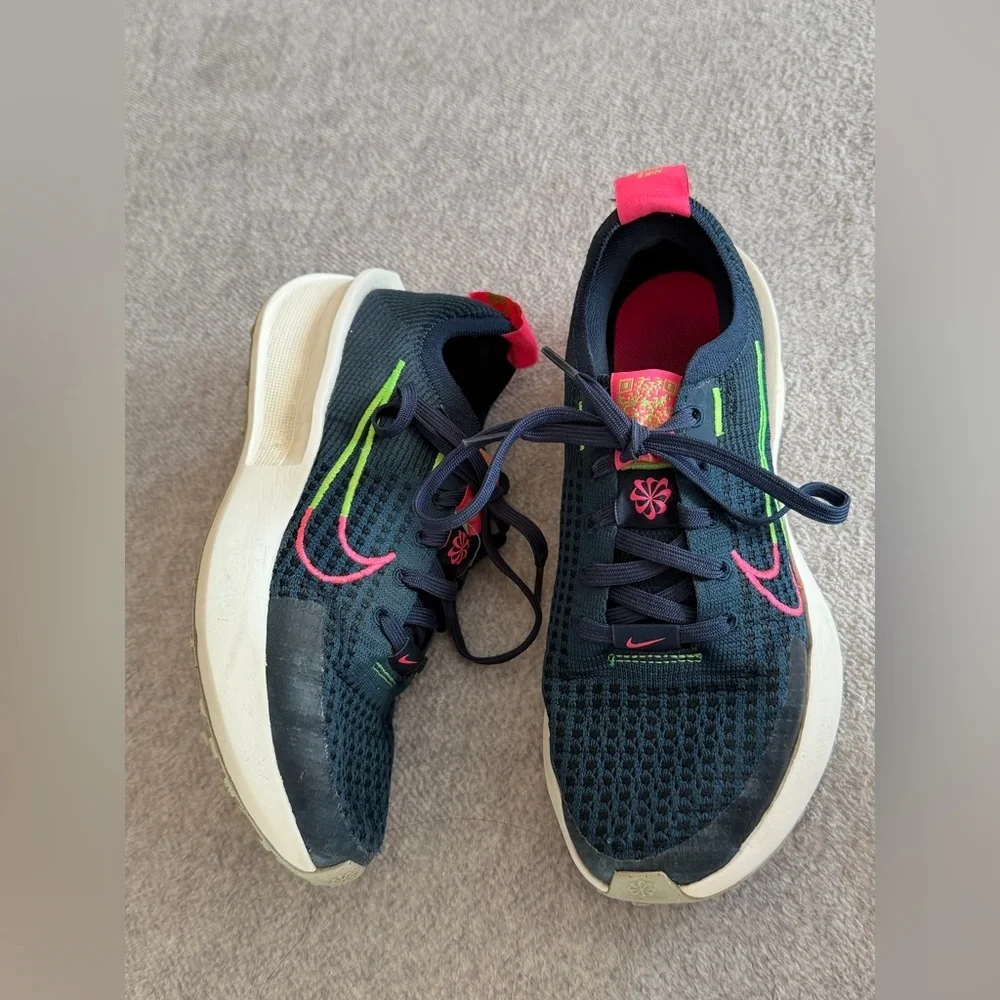 Nike Interact Run Women's Road Running Shoes